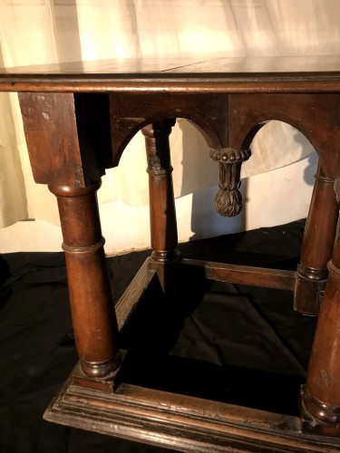 17 th C. small table - 