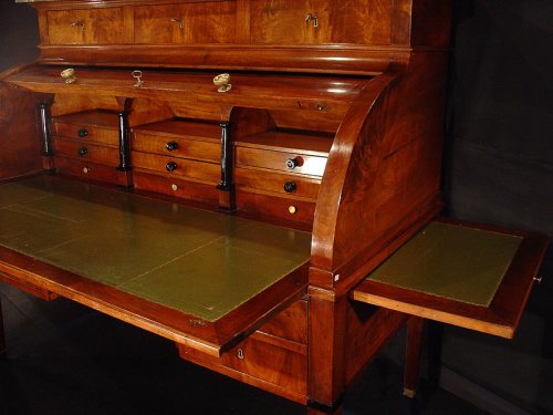 Very large and rare end of 18th directoire cylinder desk - 