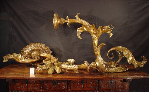 Luminaires Appliques - Paire de Bras de lumière bois doré XVIIe siècle