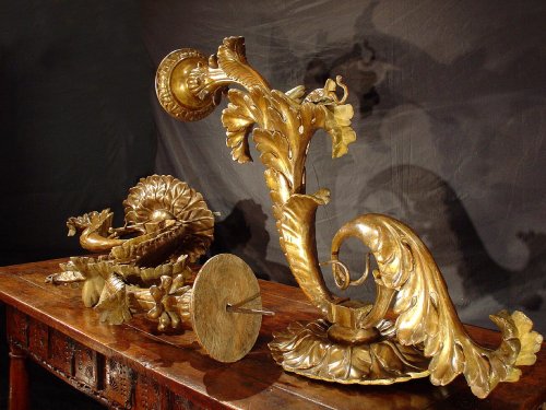 XVIIe siècle - Paire de Bras de lumière bois doré XVIIe siècle