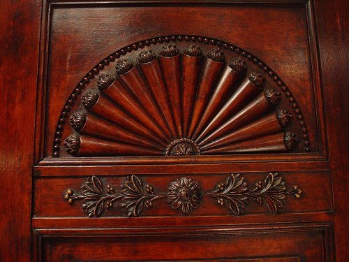 Furniture  - English 18th c. Armoire