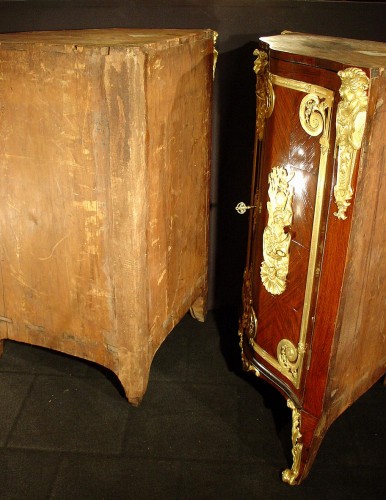 18th century - 18th French corner cabinets