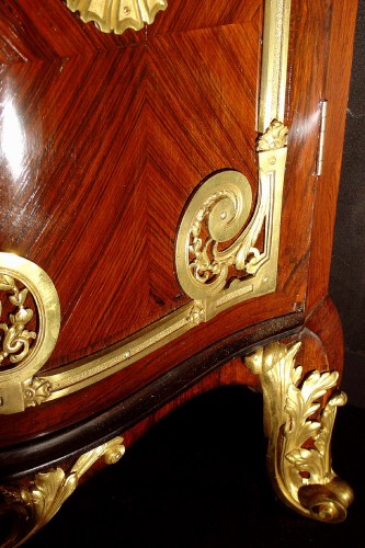 French Regence - 18th French corner cabinets