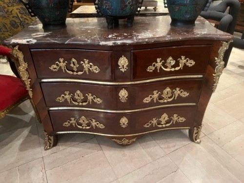 Commode d'époque Louis XV - Mobilier Style Louis XV