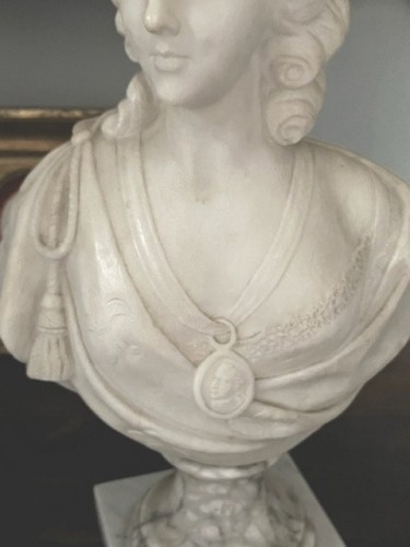 Buste de Marie-Antoinette signé Pugi - Napoléon III