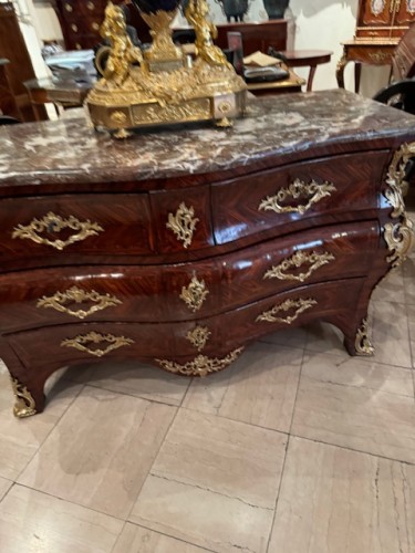 Commode Tombeau d'époque Louis XV - Antiquités Paul Azzopardi