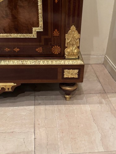 Meuble d'appui signé Madame Léon Berthaux - Mobilier Style Napoléon III