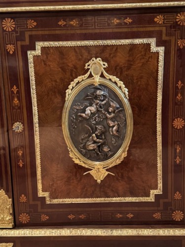 Meuble d'appui signé Madame Léon Berthaux - Antiquités Paul Azzopardi