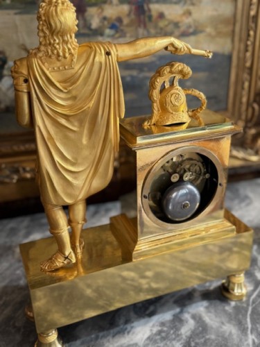 Pendule d'époque Empire représentant Louis XIV - Horlogerie Style Empire
