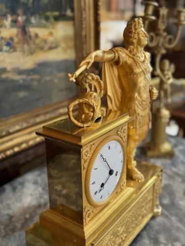 Antiquités - Pendule d'époque Empire représentant Louis XIV