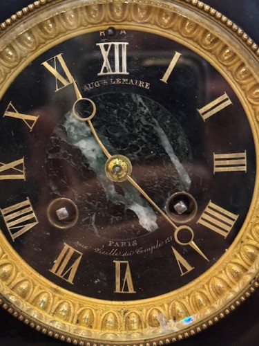 XIXe siècle - Garniture de cheminée d’Albert-Ernest Carrier-Belleuse (1824-1887) et les candélabre Ferrat