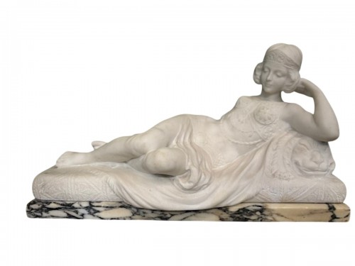 Marbre orientaliste signé Pugi