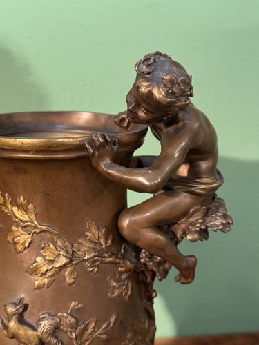 Paire de vases en bronze signés Barbedienne - Antiquités Paul Azzopardi