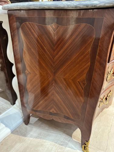 Antiquités - Paire de commodes d'époque Louis XV