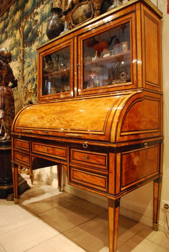 Furniture  - A Louis XVI bureau &quot;a cylindre&quot; stamped etienne avril