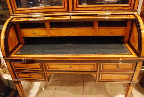 A Louis XVI bureau &quot;a cylindre&quot; stamped etienne avril - 