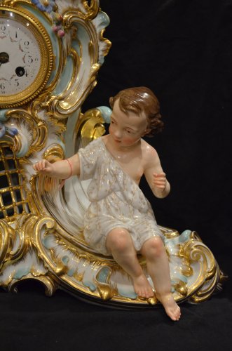 Pendule en porcelaine de Paris - Horlogerie Style Napoléon III