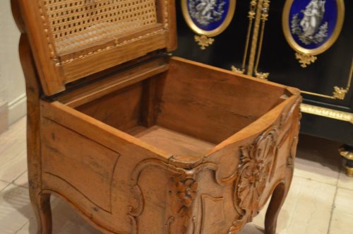 Antiquités - Chaise de commodité d'époque Louis XV