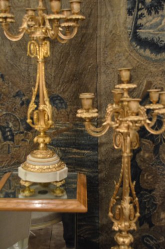 Antiquités - Paire de candélabres en bronze doré