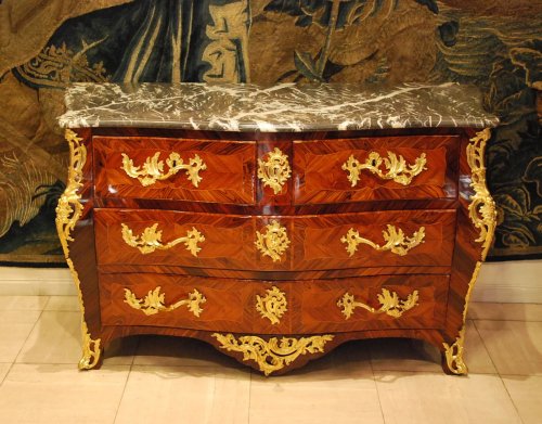 Commode estampillée Louis Delaitre - Mobilier Style 