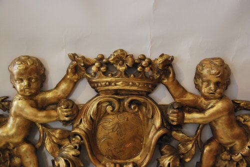Miroir en bois doré d'époque Régence, début du XVIIIe siècle - Antiquités Paul Azzopardi
