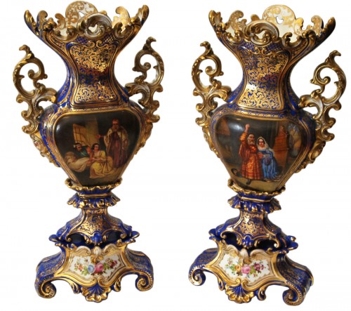 Paire de vases en porcelaine de Paris