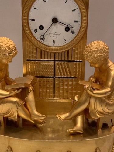 Horlogerie Pendule - Pendule en bronze doré d'époque Empire