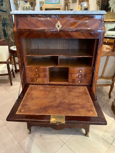 Mobilier Bureau et Secrétaire - Secrétaire d'époque Louis XVI Estampillé J. Bircklé