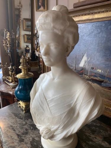 Marbre de Dame de qualité Signé Ferdinando Vichi - Sculpture Style Napoléon III