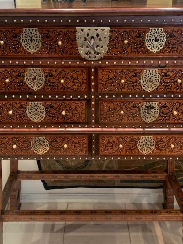 Cabinet indo Portugais 18e ou "contador" - Mobilier Style Louis XIII