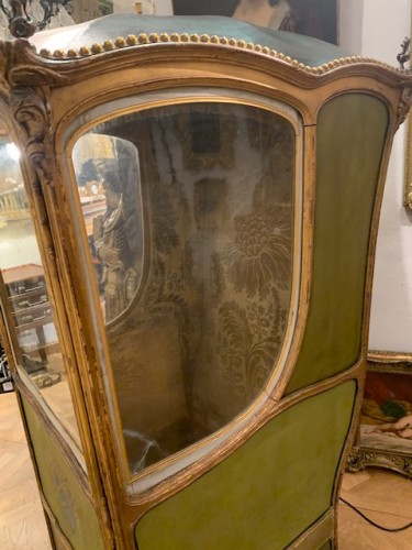 Sedan chair, Paris around 1760-1770 - Seating Style Louis XV