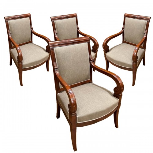 Série de 4 fauteuils estampillés Pierre Antoine Bellangé