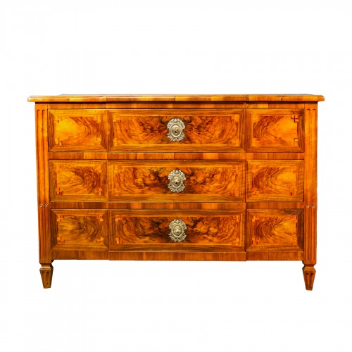 Commode Louis XVI en noyer blond