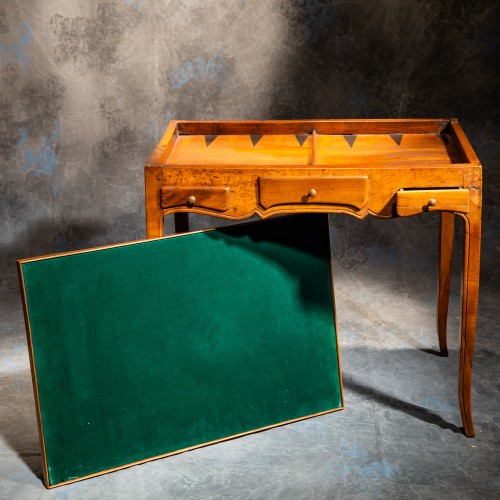 Mobilier Table à Jeux - Table à jeux de Tric Trac, travail alsacien du XVIIIe siècle