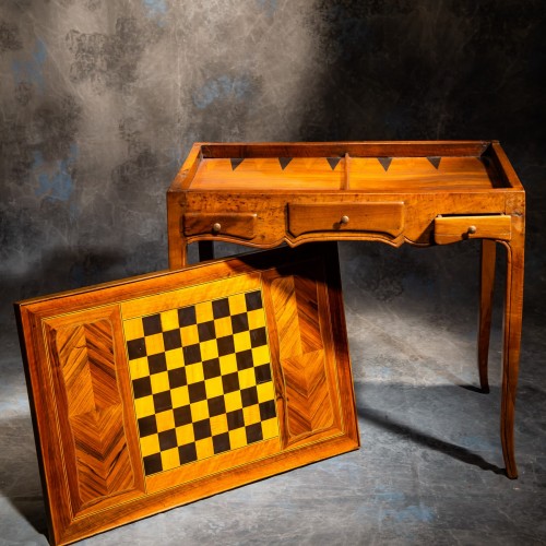 XVIIIe siècle - Table à jeux de Tric Trac, travail alsacien du XVIIIe siècle