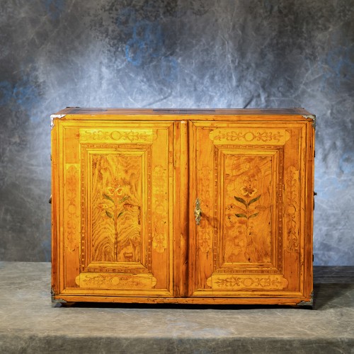 Furniture  - 17th century Cabinet with naturalist and architecture decor