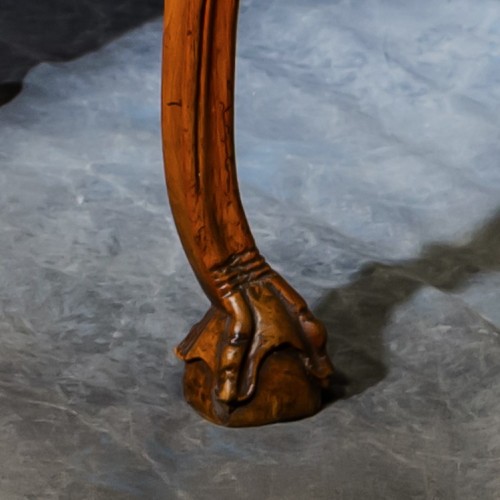 Louis XV - 18th century walnut living room table inlaid with interlacing