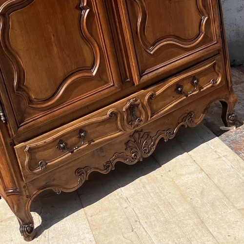 Franch Walnut armoire - 