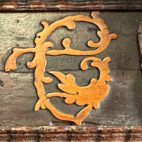 XVIIe siècle - Armoire de la renaissance alsacienne datée 1676