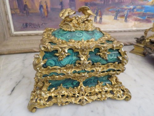 19th century - Alphonse Giroux - Box in Malachite and bronze marquetry 19th Napoleon III per