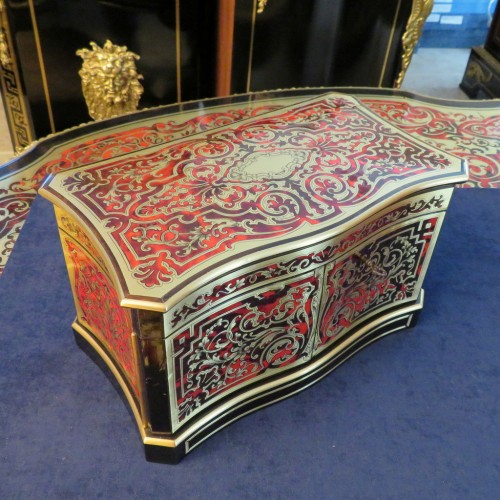 Napoléon III - Cave à Thé en marqueterie dite Boulle estampillé TAHAN 