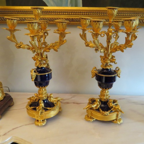 Antiquités - Pair of Candelabra in gilded bronze and Blue Sèvres