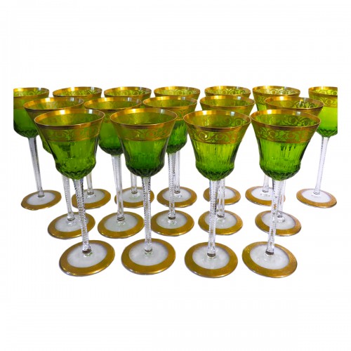 16 verres Roemers Chartreuse Saint Louis Thistle Or Cristal