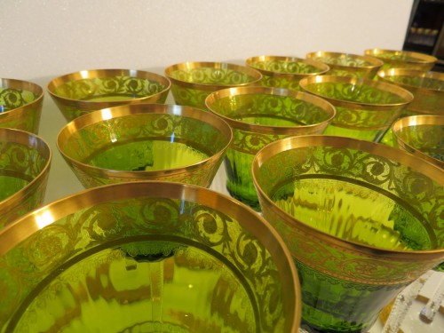 Antiquités - 16 verres Roemers Chartreuse Saint Louis Thistle Or Cristal