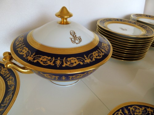 Céramiques, Porcelaines  - Bleu de four Haviland Imperator, service complet en porcelaine de Limoges