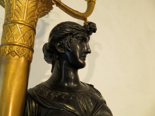 Antiquités - Paire de grands candélabres en bronze début XIXe