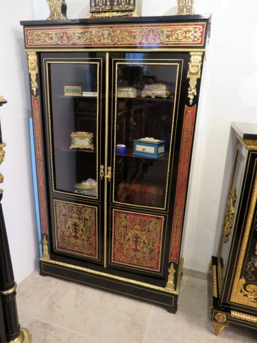 Vitrine Napoléon III en marqueterie Boulle - Mobilier Style Napoléon III