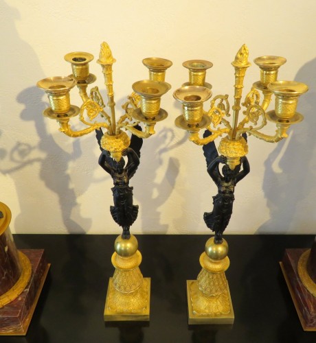 Empire - Paire de candélabres Empire aux Victoires ailées