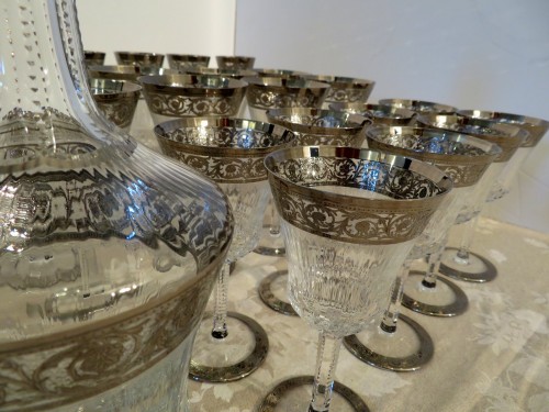 Antiquités - 22 glasses,1 decanter in crystal Saint - Louis Thistle platinum with boxes