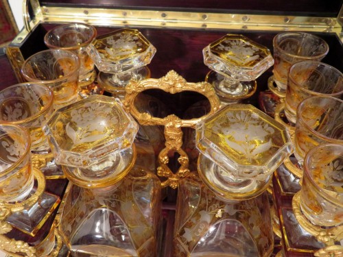 Cave à liqueur toutes Faces en marqueterie Boulle d'époque Napoléon III - Napoléon III